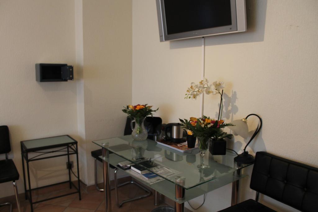 Hotel Mueller Koeln Phòng bức ảnh
